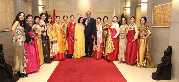 Ambassador and Mrs. Amal Nosseir of Egypt (7th and 8th from right) with models and guests at the Egyptian-Korean Cultural Fashion Show held at the Egypt Embassy in Seoul in October 2019.