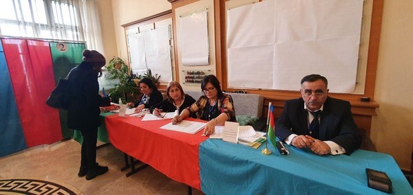 Azerbaijani government officials encouraged the new generation to take part to reform its political structure and speed up economic reforms. They also let foreign election observers participate in the political process to avoid corruption. 