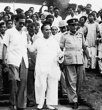 Sheikh Mujibur Rahman with his political mentor and the then Prime Minister of Pakistan Huseyn Shaheed Suhrawardy (1956).