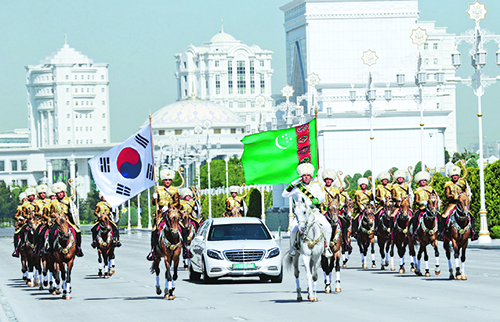 During the State Visit of H.E. Moon Jae-in, President of the Republic of Korea, to Ashgabat, Turkmenistan in April 2019