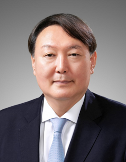 Prosecutor General Yoon Seok-yeol. Yoon is largely considered a very honest person aloof from political affiliation or favoritism. Yoon enjoys a very large measure sympathy and support from the majority of the Korean people these days for his effort to be true to the performance of his job properly.