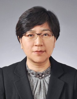 Director Mme. Jung Eun-Kyeong of the Centers for Disease Control & Prevention. Mme. Jung has become a very famous persons for the successful control of the spread of COVID disease by her office of the Ministry of Health and Social Affairs.