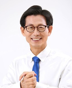 Gochang County Mayor Yoo Key-sang