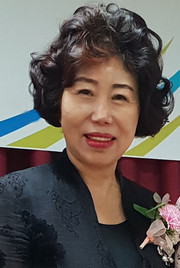 Industry Editor Ms. Joy Cho of The Korea Post Media