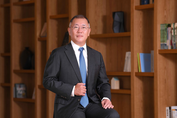 Chung Eui-sun, chairman of Hyundai Motor Group