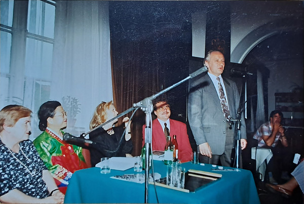 Novelist Han Malsook (seated second from left) at a meeting with readers in Warsaw, Poland in May 1993.