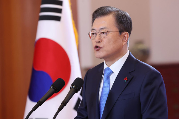 President Moon Jae-in delivers his 2021 New Year’s address online on Jan. 11.