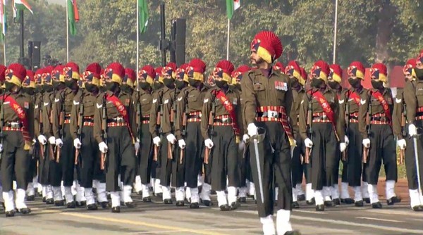 Republic Day Parade 2021 LIVE updates A total of 32 tableaux — 17 of various states and UTs, nine of ministries and six from the defence arm — will be seen going down Rajpath.