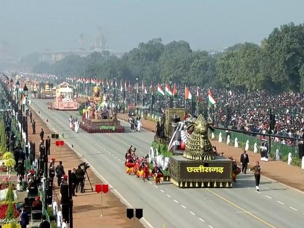 Republic Day parade to be conducted with necessary COVID-19 precautions, 321 school children to participate with 80 folk artists