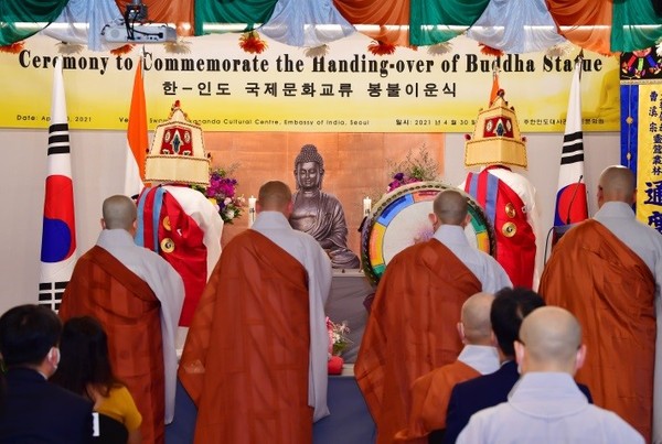 Rituals and chanting ceremony by monks at the Tongdosa Buddhist Temple in Korea.