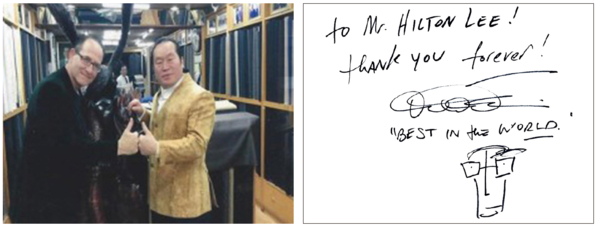 World-renowned producer Ron Fair takes a commemorative photo with CEO Hilton Lee after ordering a suit at Hilton Tailor, Ron Fair praised skill highly and expressed gratitude with his handwritten signature and drawings.