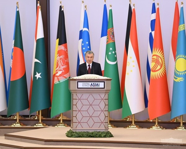 President Shavkat Mirziyoyev of Uzbekistan puts forward important initiatives at achievhing important goals.