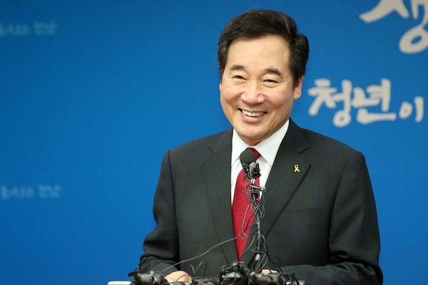 Lee Nak-yeon, chairman of the ruling Democratic Party of Korea