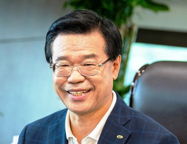 Yongsan-gu Mayor Sung Jang-hyun