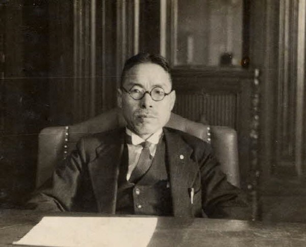 Civil Minister An Jae-hong at his office