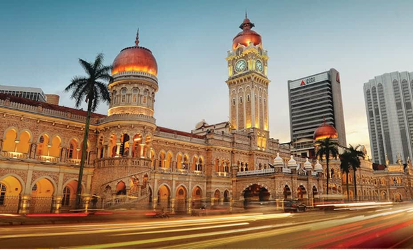 Sultan Abdul Samad Building, a late-19th century building located along Jalan Raja in front of the Dataran Merdeka and the Royal Selangor Club in Kuala Lumpur, Malaysia