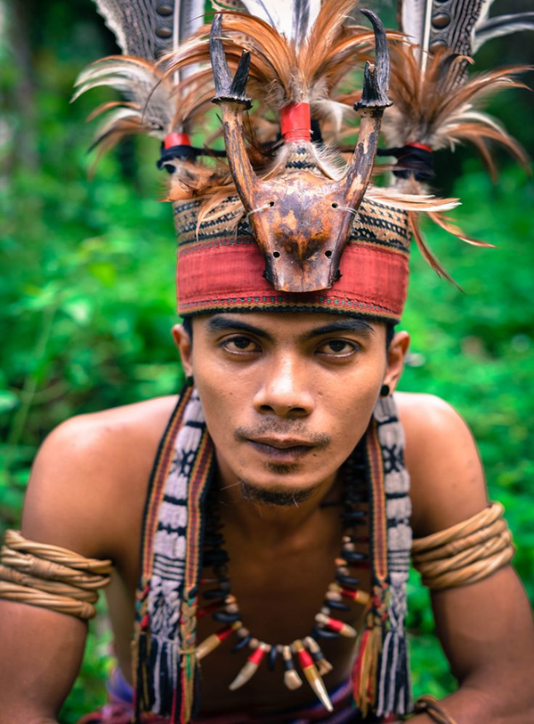 Orang ulu kayan tribe