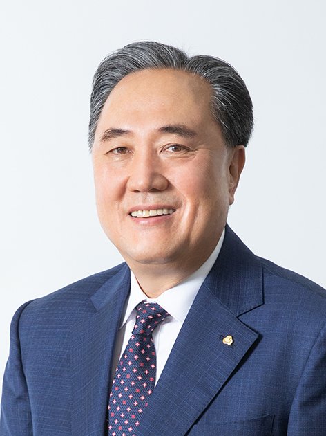 Chairman Park Cha-hoon of the Korean Federation of Community Credit Cooperatives (KFCC)