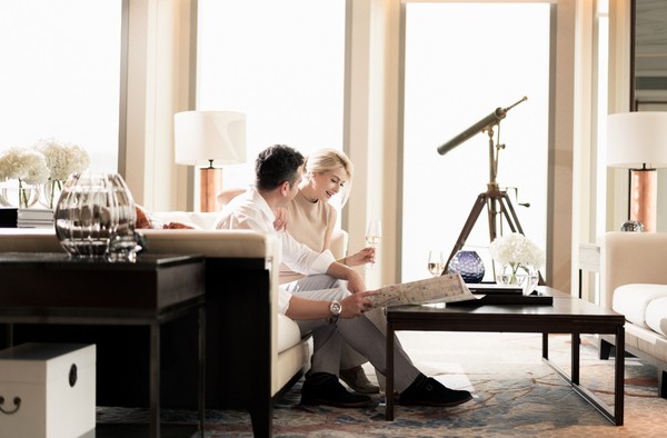 Four Seasons Hotel Seoul ‘Bubble Getaway’ for Romantic Couple