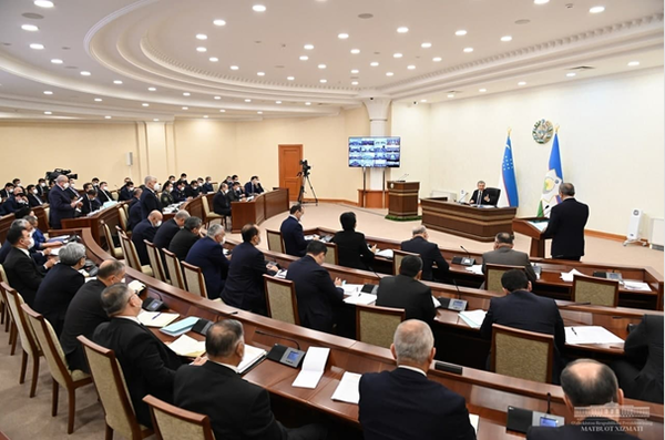 The Prime Minister of Uzbekistan and his deputies, ministers, hokims and public representatives delivered speeches on the issues discussed at the meeting.