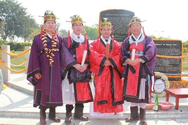 The 16th anniversary of the unveiling of the Monument to Queen Heo Hwang-ok in March 2017