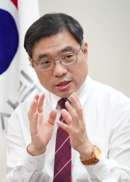 Minister Choi Byeong-am of the Korea Forest Service (KFS)