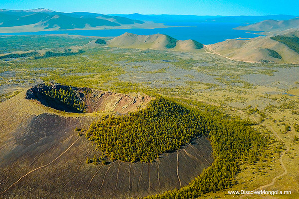 Khorgo Terkhiin Tsagaan Nuur National Park - Volcanic Formation