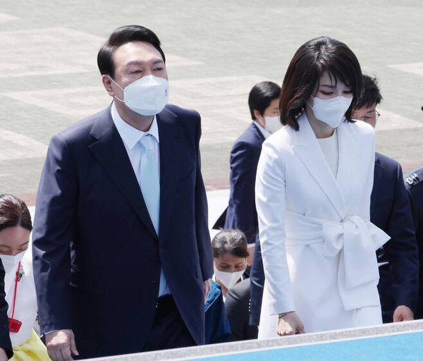 President Yoon Suk-yeol and his wife Kim Kun-hee attend the inauguration ceremony of the 20th President held at the front yard of the National Assembly in Yeouido, Seoul, on May 10.