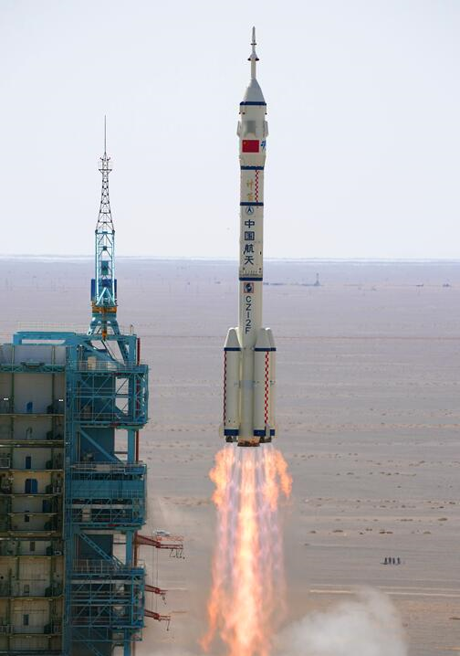 A Long March-2F Y14 carrier rocket, carrying the Shenzhou-14 crewed spacecraft, blasts off from the Jiuquan Satellite Launch Center in northwest China’s Gansu province. (Photo/Courtesy of China Aerospace Science and Technology Corporation)
