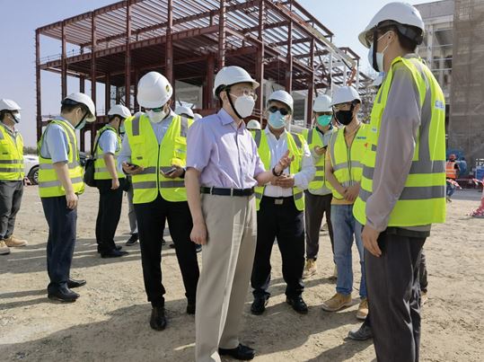 Chinese Ambassador to the United Arab Emirates (UAE) Ni Jian visits the construction site of a vaccine plant jointly set up by Chinese pharmaceutical company Sinopharm and Abu Dhabi-based technology company Group 42 (G42) in the Khalifa Industrial Zone, Abu Dhabi, the UAE, to keep track of the project, Nov. 18, 2021. (Photo/Courtesy of Chinese Embassy in the UAE)
