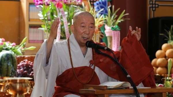 Newly appointed Venerable Chief Abbot Hongpa of the Korean Buddhist Gwangeum Order. 