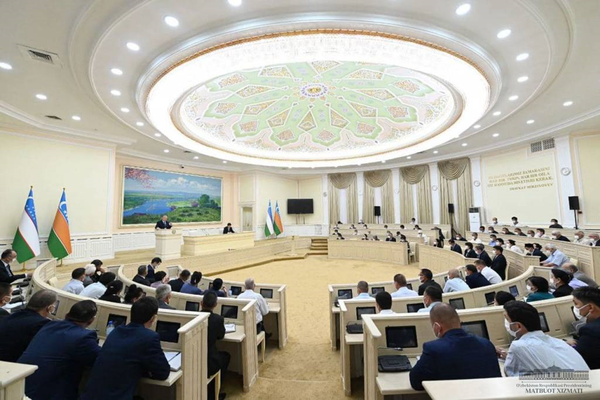 President of Uzbekistan Shavkat Mirziyoyev met with the deputies of the Jokargy Kenes and public representatives of the city of Nukus, July 3.