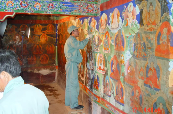 Murals in the Potala Palace are being repaired. (Photo from the official website of the Sanya Museum)