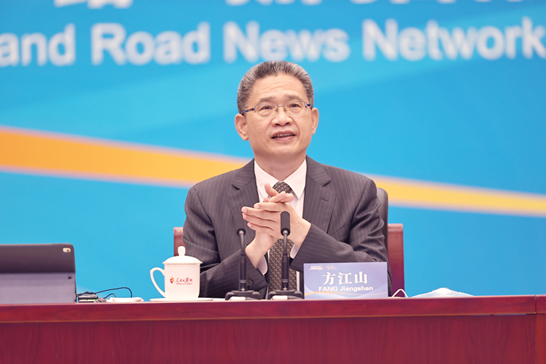 Fang Jiangshan, deputy editor-in-chief of People's Daily and director of the judging committee of the First Silk Road Global News Awards (SRGNA), chairs the Judging Committee Meeting of the First SRGNA. (Photo by Zhang Wujun/People's Daily)