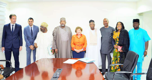 APC National Chairman Senator Adamu Abdullahi (fourth from right) poses with British Ambassador to Nigeria Catriona Wendy Campbell (center) and some APC national working committee members.
