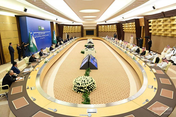 President of the Republic of Uzbekistan Shavkat Mirziyoyev met with the heads of leading companies and financial structures of the Kingdom of Saudi Arabia
