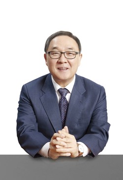 북한대학원대학교 제9대 총장 양무진 교수