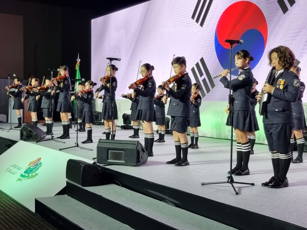A children’s music band presents a performance at the National Day reception of Saudi Arabia at Hotel Shilla in Seoul.