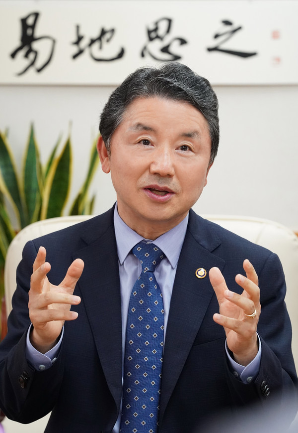 Minister Nam Sung-hyun of Korea Forest Service (KFS)