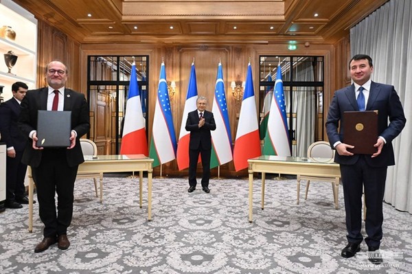 A new Strategic Cooperation Program 2025 worth over 1 billion euros was signed between the Government of the Republic of Uzbekistan and the French Development Agency.