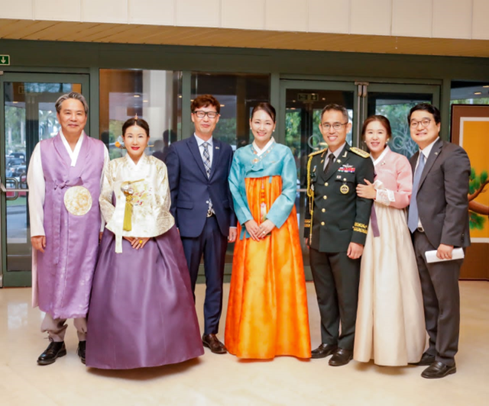 Photo shows, from left, Amb. Kim Young Chae & his wife, Choi Chung sung, Lagos Embassy Consultant & his wife, Yun Byungki, Ministry of Defense attach & his wife, and Bahng Kyungwon, Deputy Head of Mission.