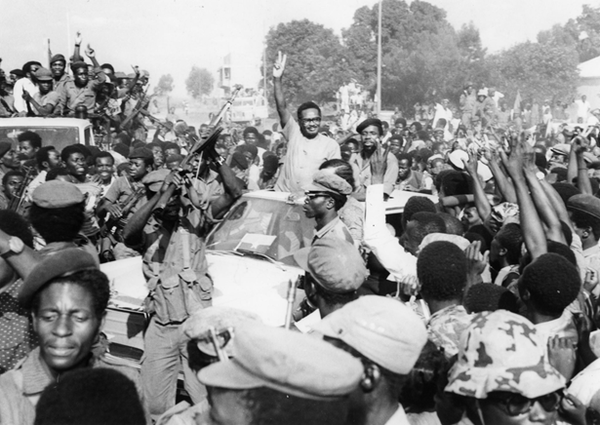 Neto’s triumphal entry in Luanda, capital of Angola, in 1975