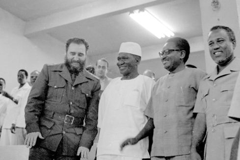 President Fidel Castro, of Cuba, Ahmed Sekou Touré, of Guiné Conacri, of Guine-Bissau, Luís Cabral, in Conacri, March 1976