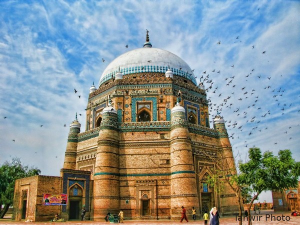 Sufi shrine in Multan