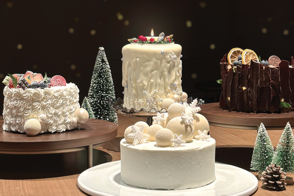 Four kinds of 'Christmas special cakes'
