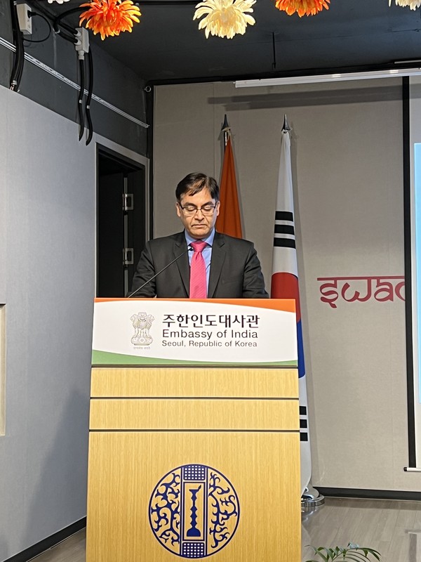 Amb. Amit Kumar of India in Seoul delivers a speech at a special event to mark the golden jubillee of diplomatic relations between Korea and India next year held at the Swami Vivekananda Cultural Centre in Seoul on Dec. 16, 2022.