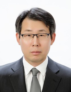Dr. Bo-hyuk Suh (Research Fellow, Korea Institute for National Unification)