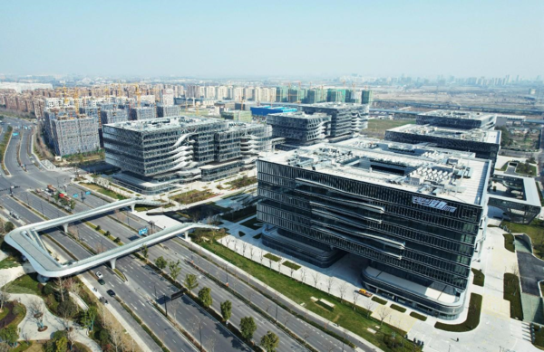 A cluster of supercomputing enterprises located in Hangzhou, east China's Zhejiang province, contributes to the city's innovative transformation and development. (Photo by Long Wei/People's Daily Online)