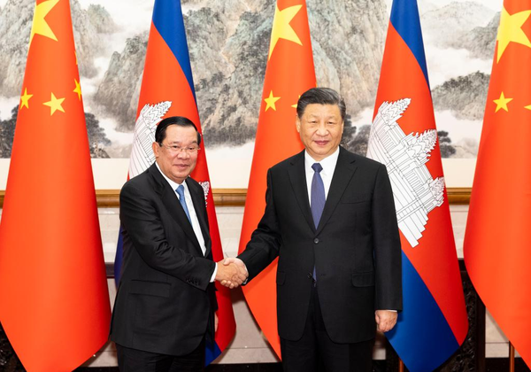Chinese President Xi Jinping(right) meets with Prime Minister of the Kingdom of Cambodia Samdech Techo Hun Sen at the Diaoyutai State Guesthouse in Beijing, capital of China, Feb. 10, 2023. (Photo by Huang Jingwen/Xinhua)
