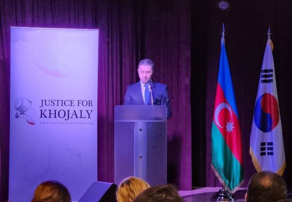 라빈 하사노브 주한 아제르바이잔 대사가 연설을 하고 있다.